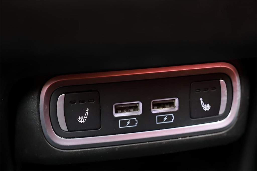 Used 2023 Alfa Romeo Stelvio Veloce image 45