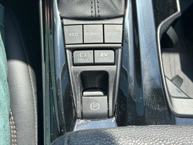 Certified 2025 Toyota Camry XLE FWD image 27