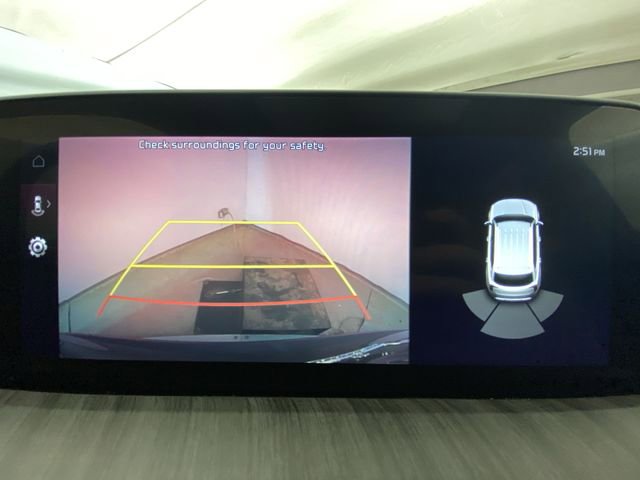 Used 2024 Kia Telluride EX w/ EX Captain's Chair Package FWD image 17