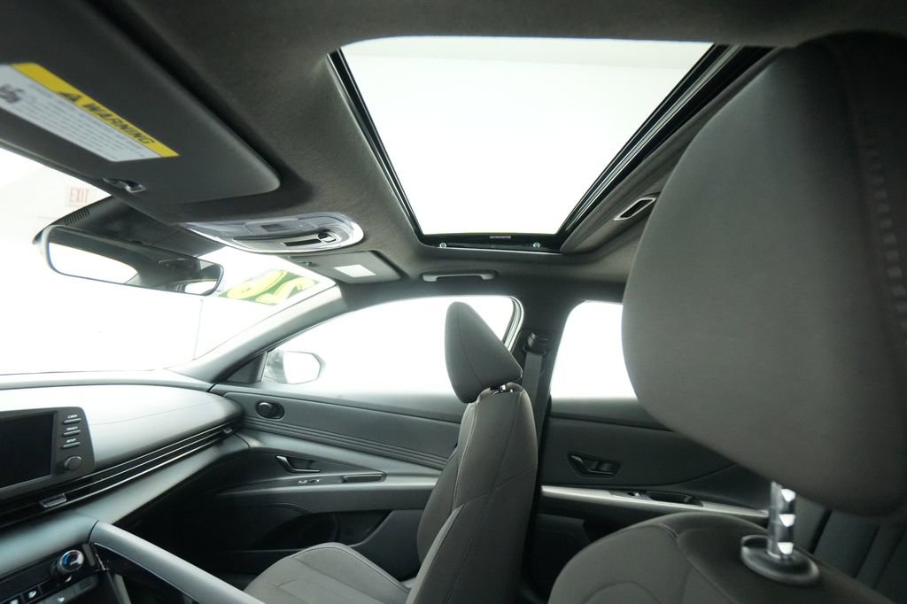 New 2026 Hyundai Elantra SEL Sport image 16