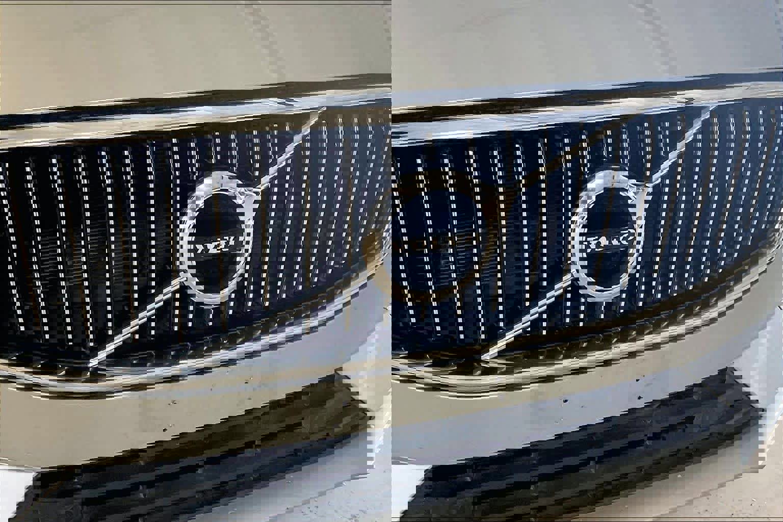 Used 2018 Volvo XC60 T5 Inscription w/ Convenience Package image 30