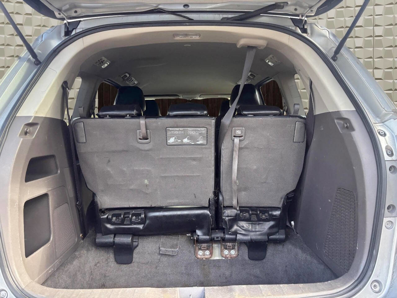 Used 2011 Honda Odyssey LX image 29