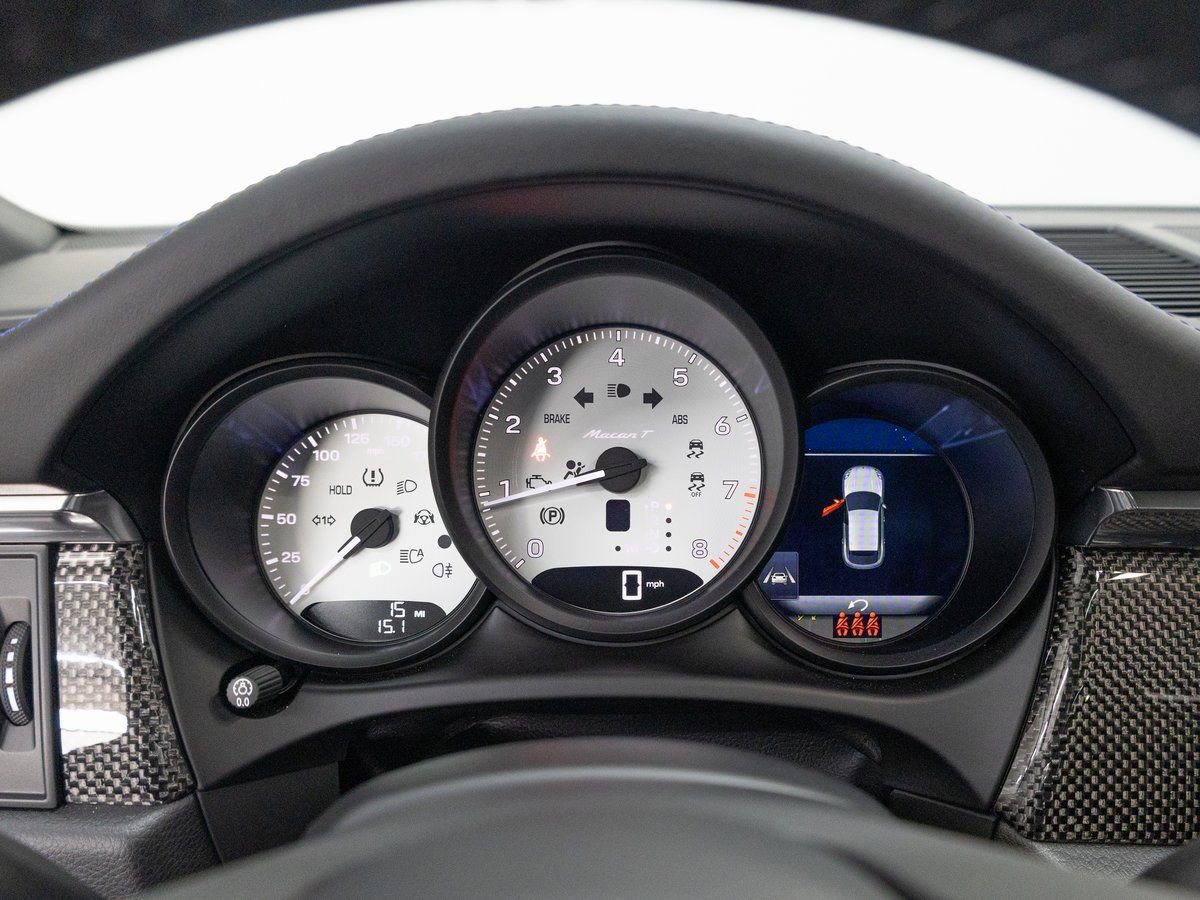 New 2026 Porsche Macan Turbo image 20