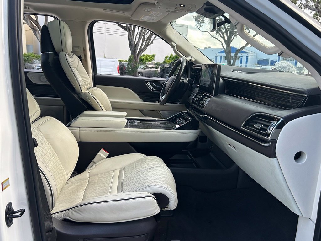 Used 2022 Lincoln Navigator L Black Label AWD/4WD image 41