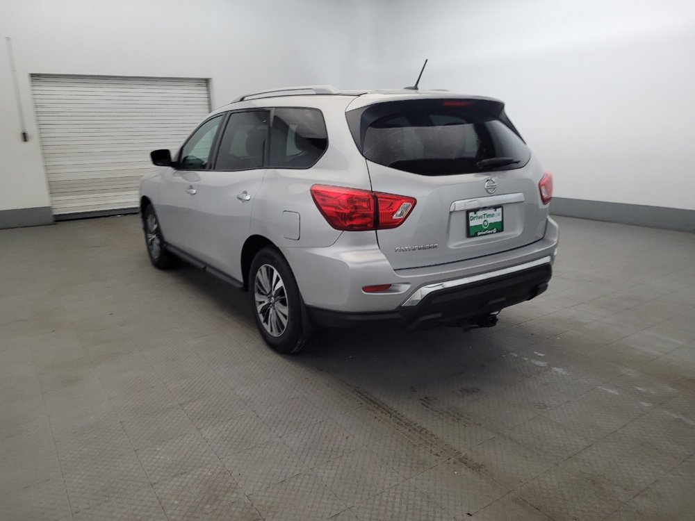 Used 2017 Nissan Pathfinder S FWD image 5
