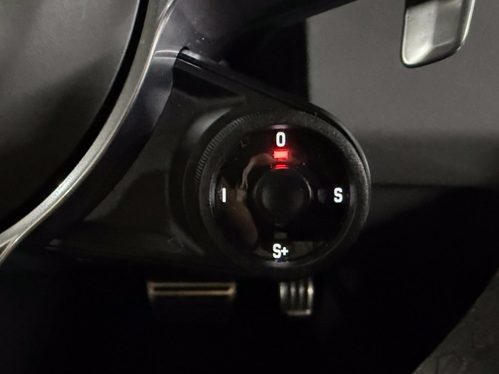 Used 2022 Porsche Cayenne GTS AWD/4WD image 41
