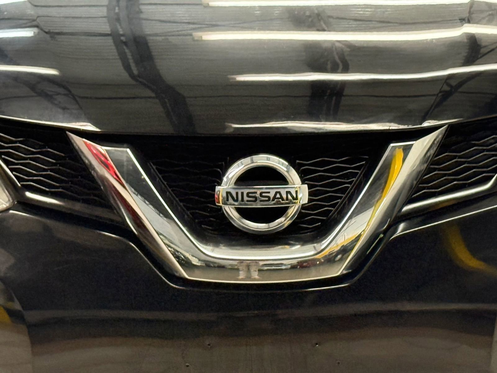 Used 2015 Nissan Rogue S AWD/4WD image 5