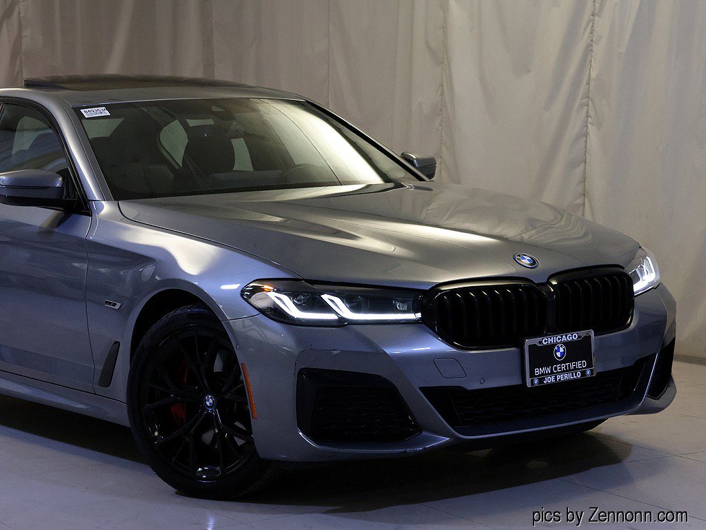 Certified 2023 BMW 530e xDrive w/ Premium Package image 2