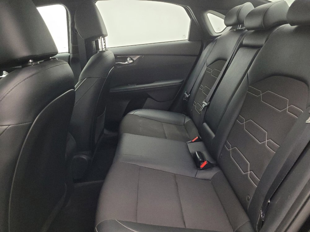 Used 2024 Kia Forte GT-Line image 18