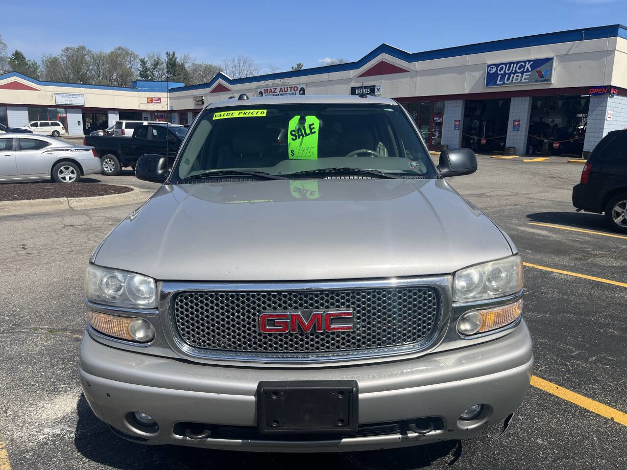 Used 2005 GMC Yukon XL Denali image 5