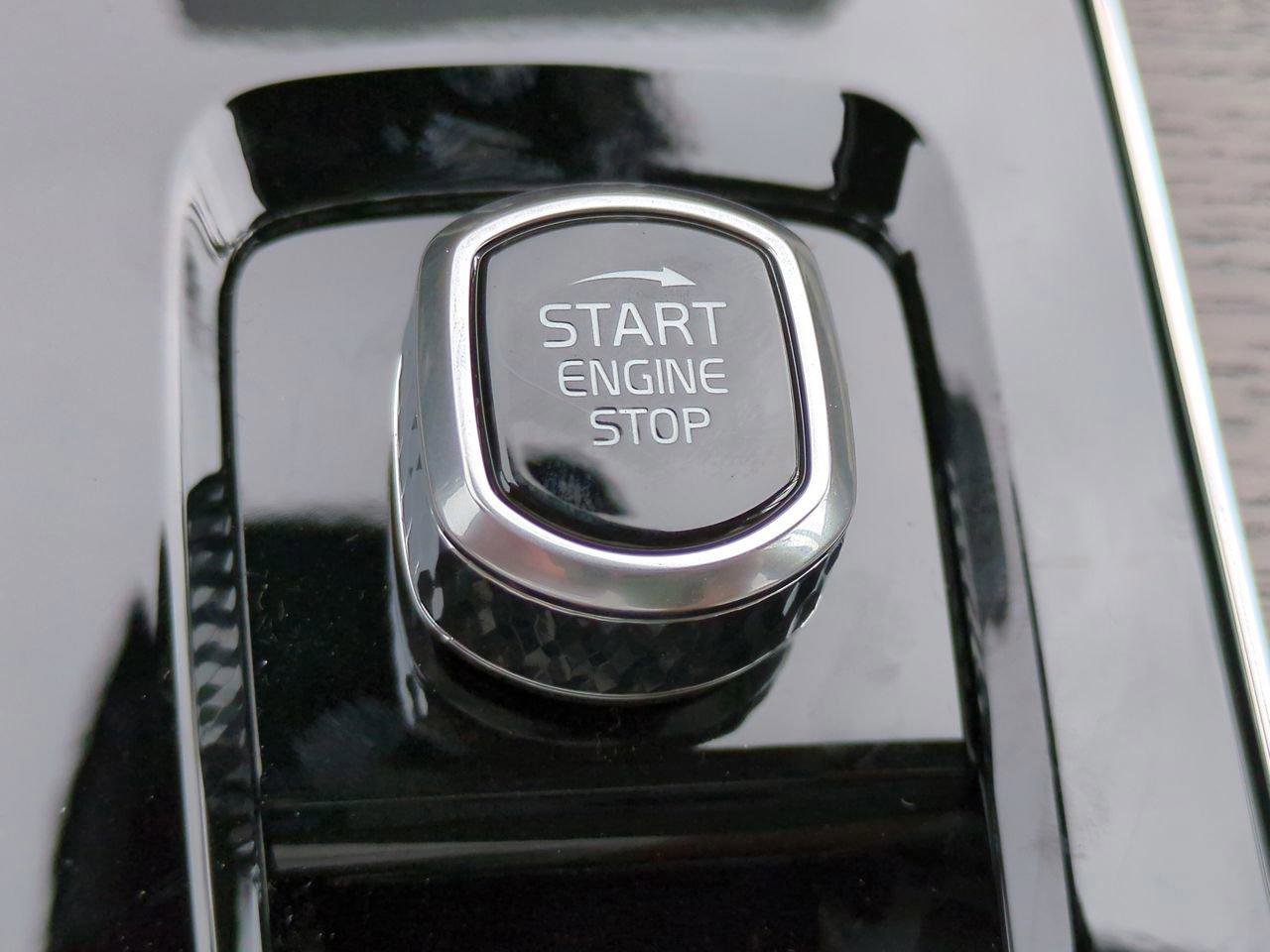 New 2026 Volvo XC90 B6 Ultra w/ Protection Package image 25