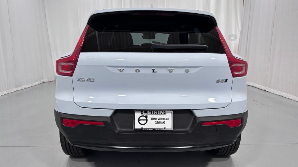 Used 2026 Volvo XC40 B5 Plus w/ Protection Package Premier AWD/4WD image 7