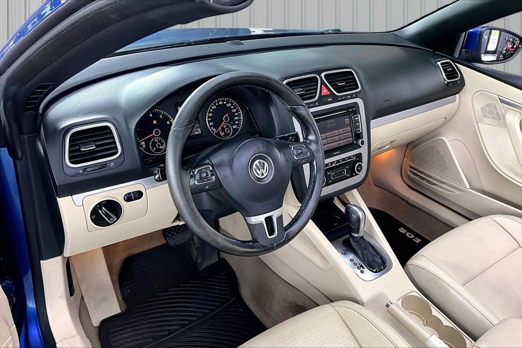 Used 2012 Volkswagen Eos Komfort FWD image 15