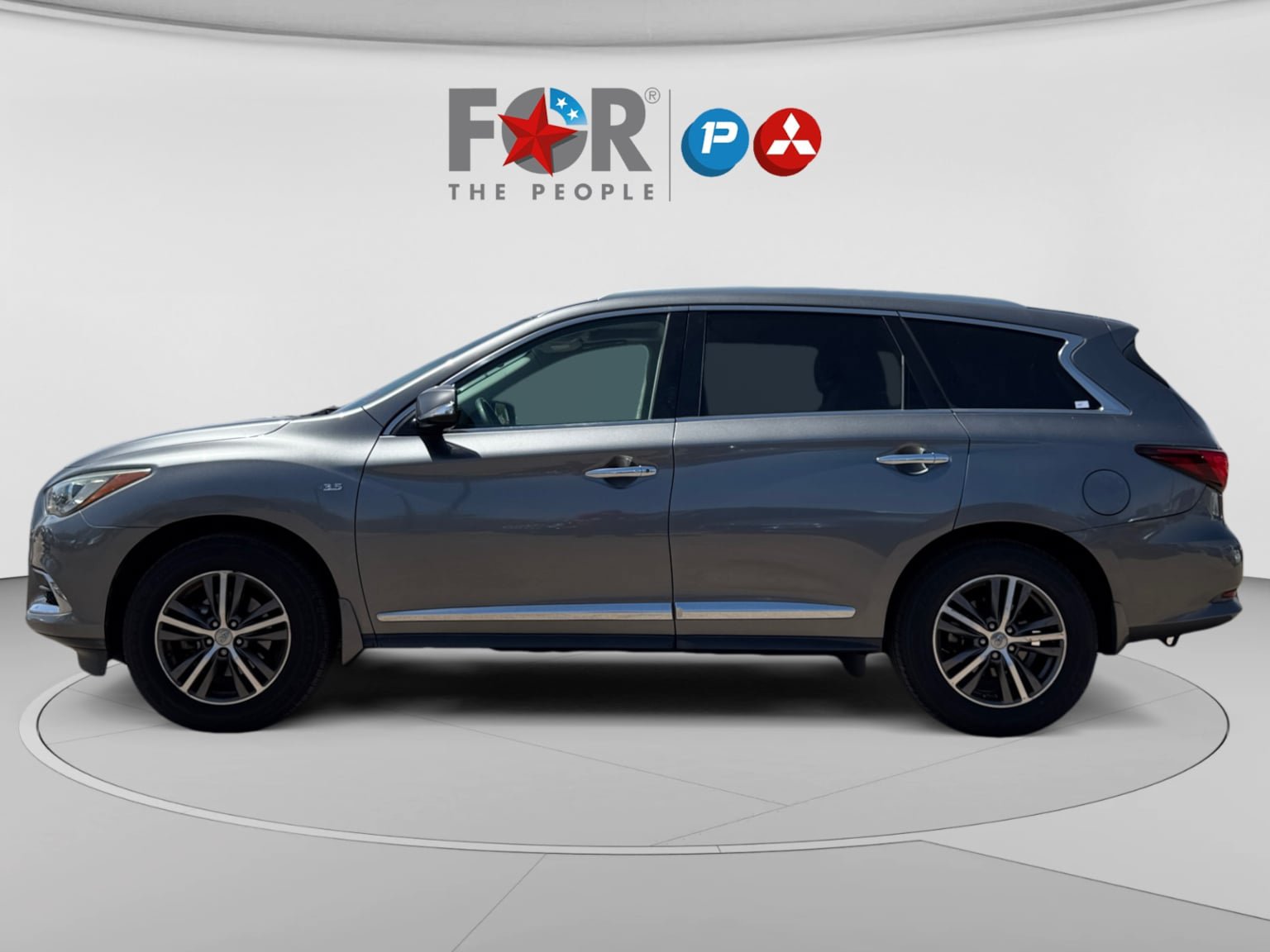 Used 2018 INFINITI QX60 FWD w/ Premium Package image 2