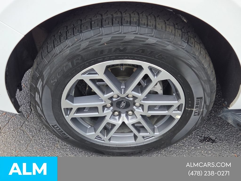 Used 2025 Ford Expedition Active AWD/4WD image 11