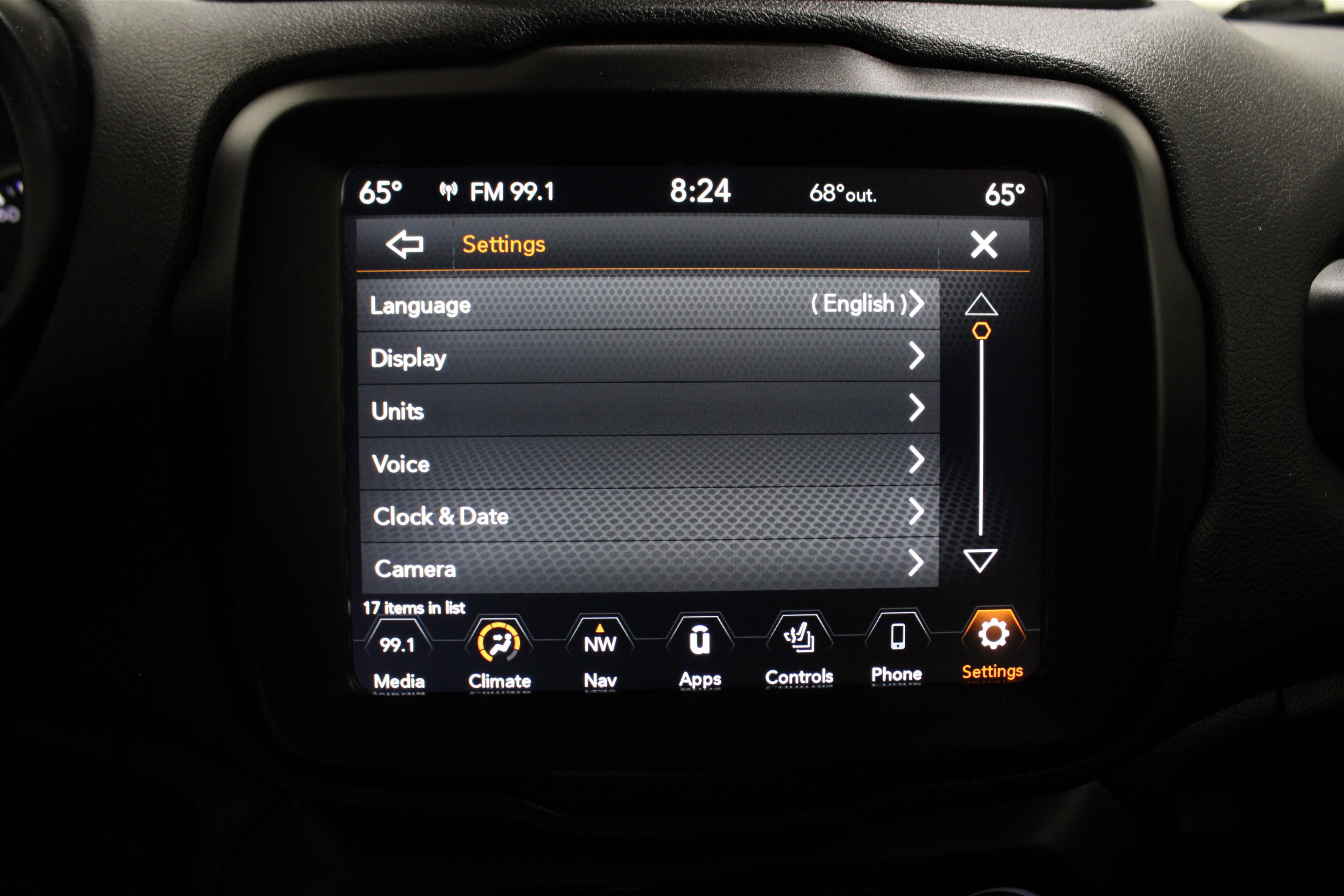 Used 2023 Jeep Renegade Latitude w/ Premium Group image 20