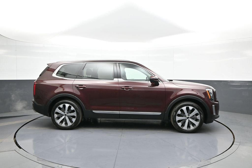 Certified 2022 Kia Telluride EX w/ EX Premium Package FWD image 5