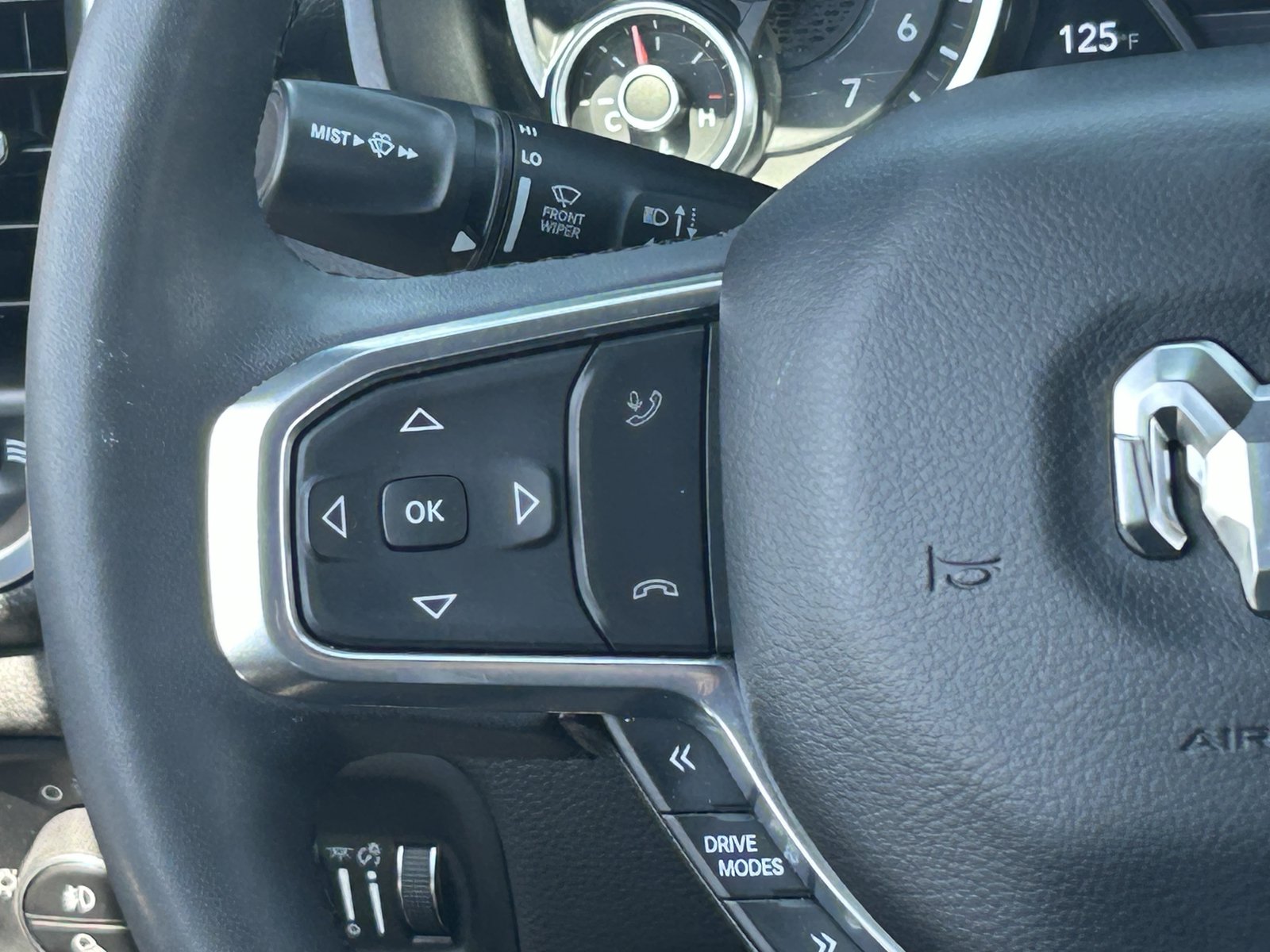 Used 2025 RAM 1500 Laramie w/ Sport Appearance Package AWD/4WD image 23