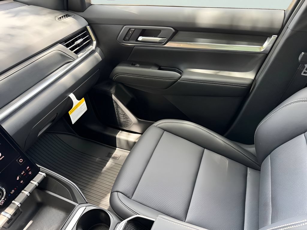 New 2027 GMC Terrain Elevation w/ Elevation Premium Package FWD image 25