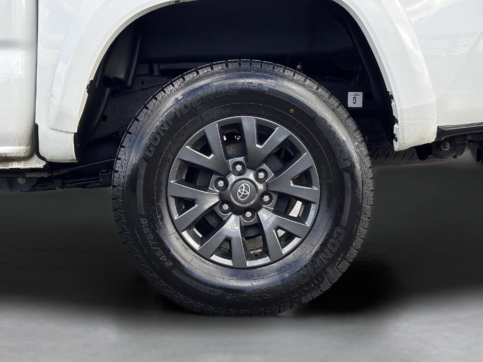 Used 2023 Toyota Tacoma SR5 w/ Black Out Package (TMS) image 12