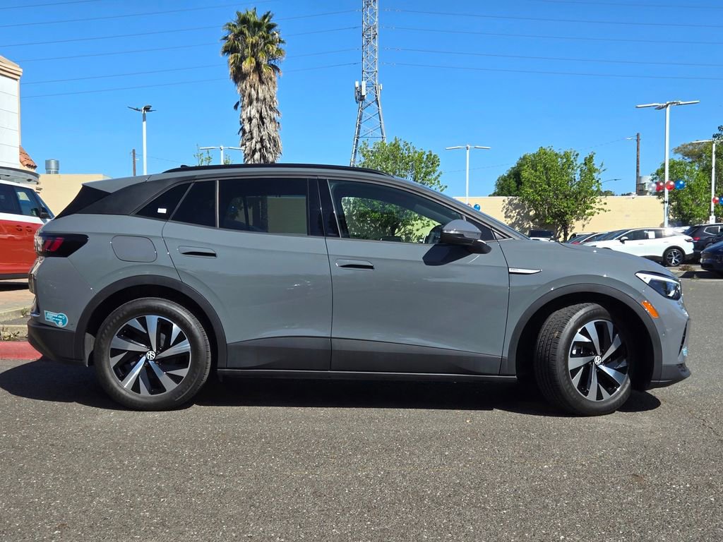 Certified 2025 Volkswagen ID.4 Pro image 4