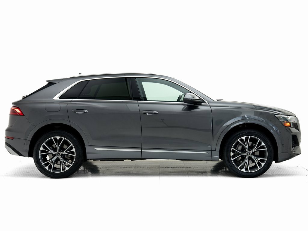Used 2025 Audi Q8 Premium Plus w/ Premium Plus Package image 2
