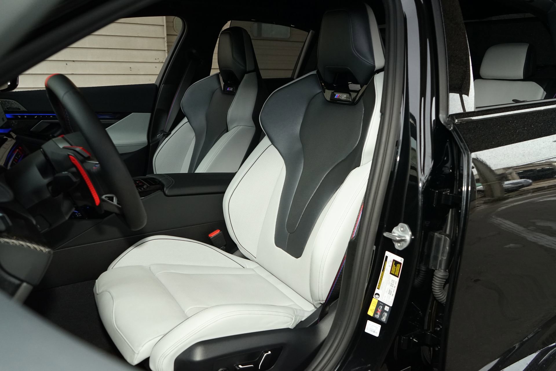 Used 2026 BMW M5 w/ Carbon Package image 12