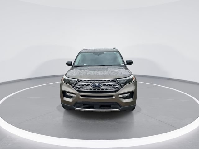 Used 2021 Ford Explorer Limited AWD/4WD image 2