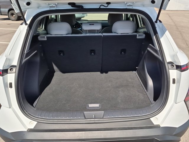 Used 2025 Hyundai Kona SEL FWD image 6