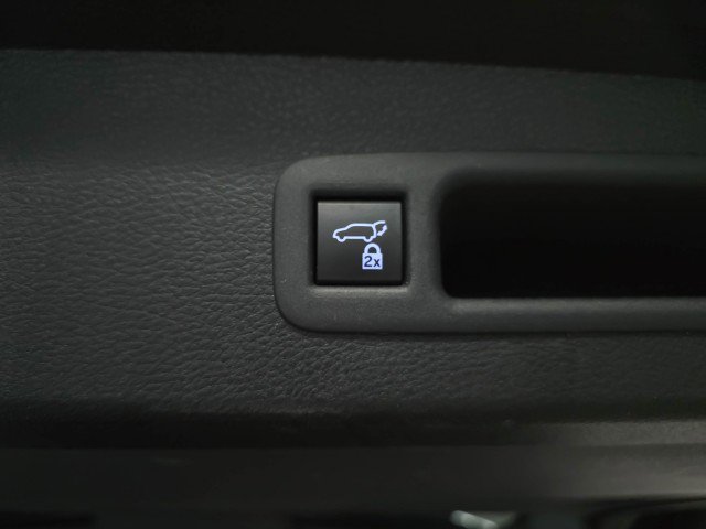 Used 2021 Toyota Sienna Limited AWD/4WD image 42