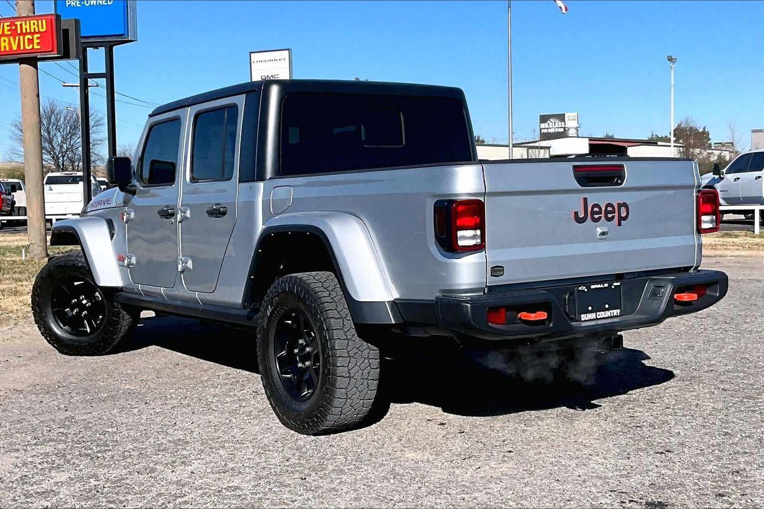 Used 2022 Jeep Gladiator Mojave w/ Trailer Tow Package image 12