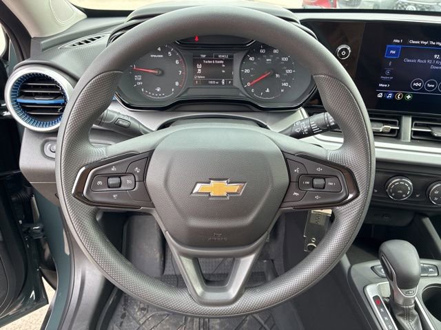 Used 2025 Chevrolet Trax LS w/ LS Convenience Package image 25