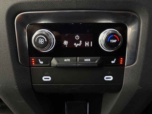 Used 2021 GMC Yukon Denali image 28