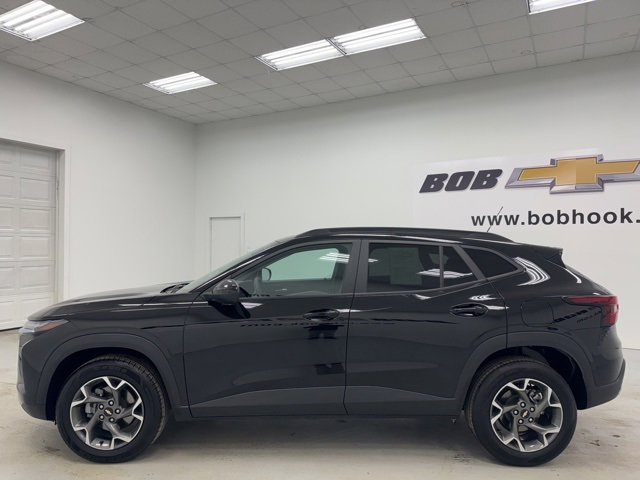 Used 2024 Chevrolet Trax LT image 8