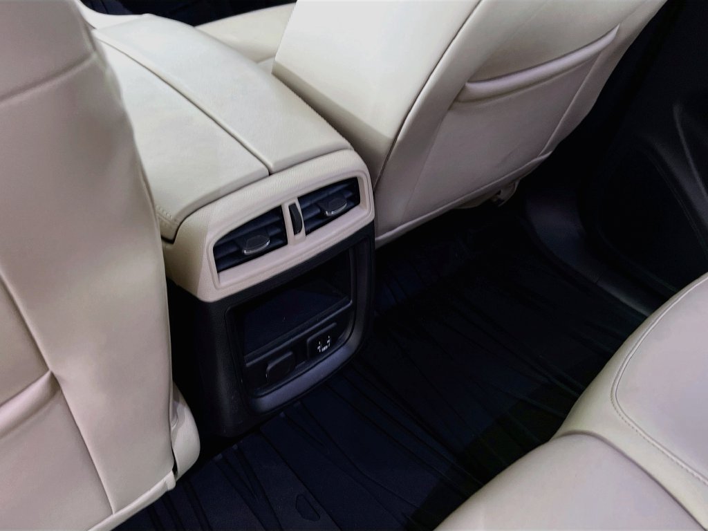Certified 2020 Buick Envision Preferred FWD image 24