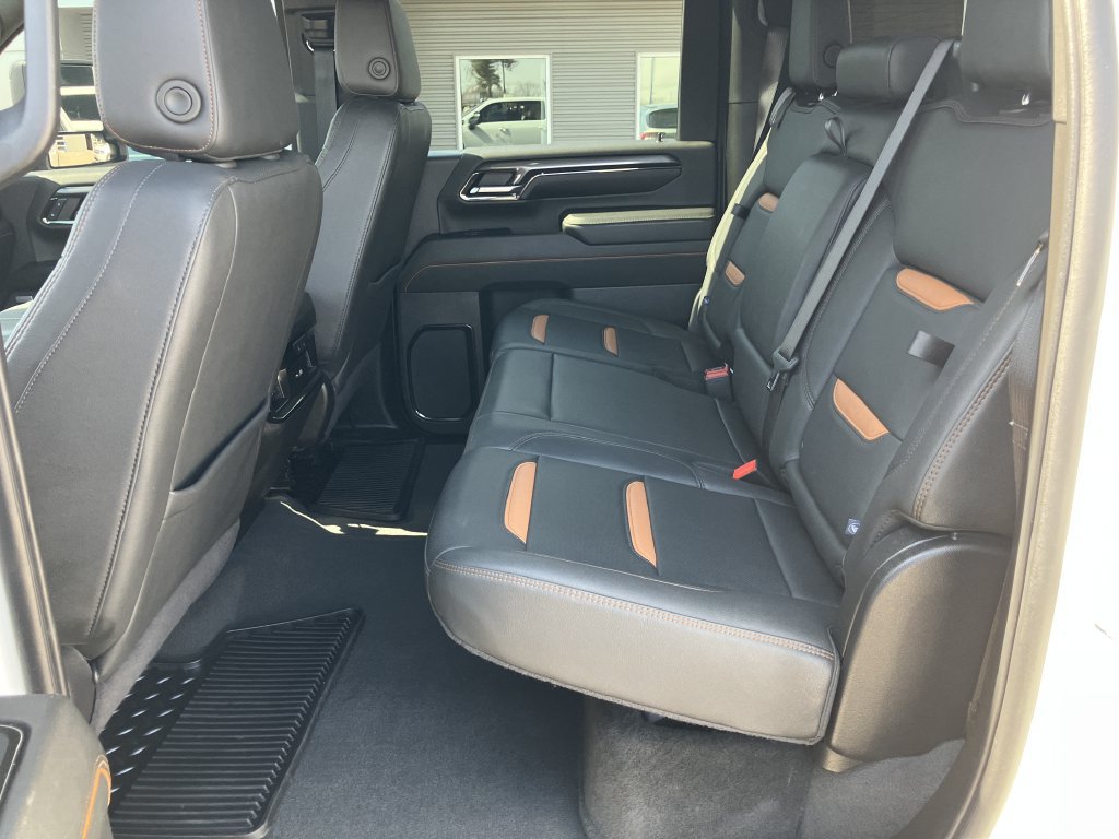 Used 2024 GMC Sierra 2500 AT4 AWD/4WD image 14