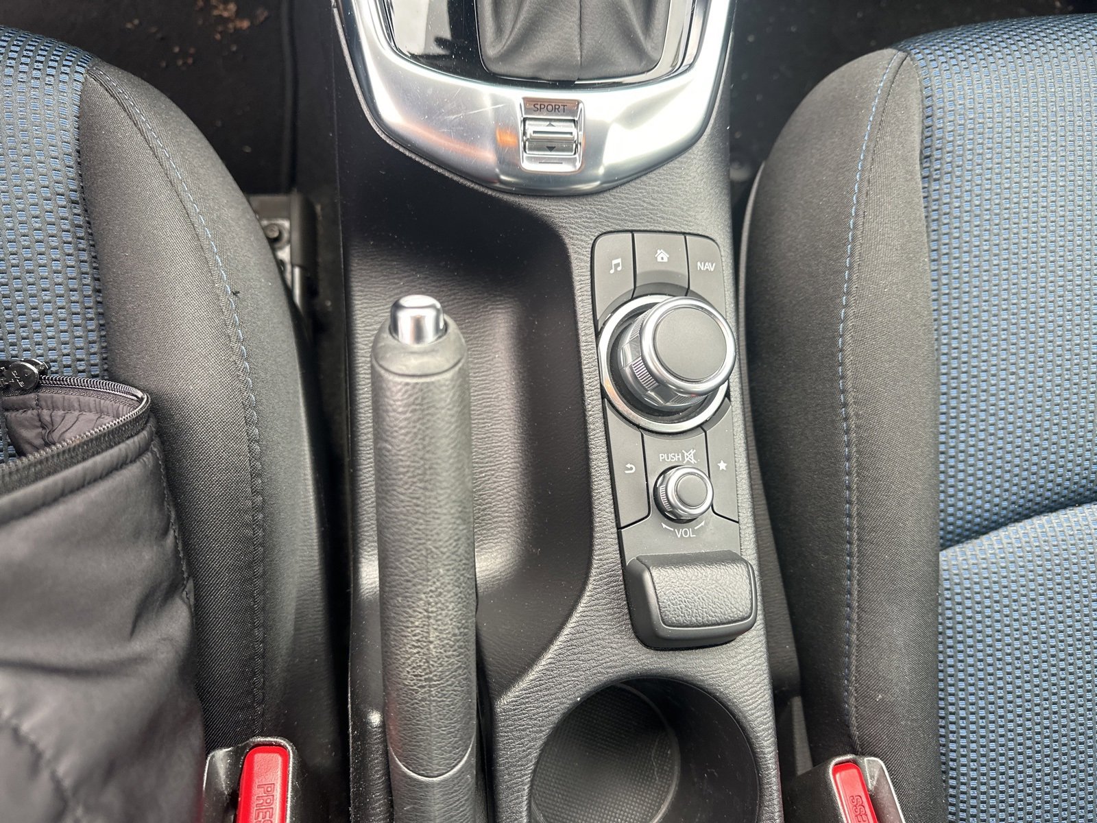 Used 2018 Toyota Yaris iA image 11