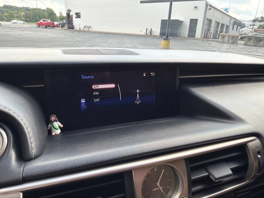 Used 2016 Lexus IS 200t RWD image 16