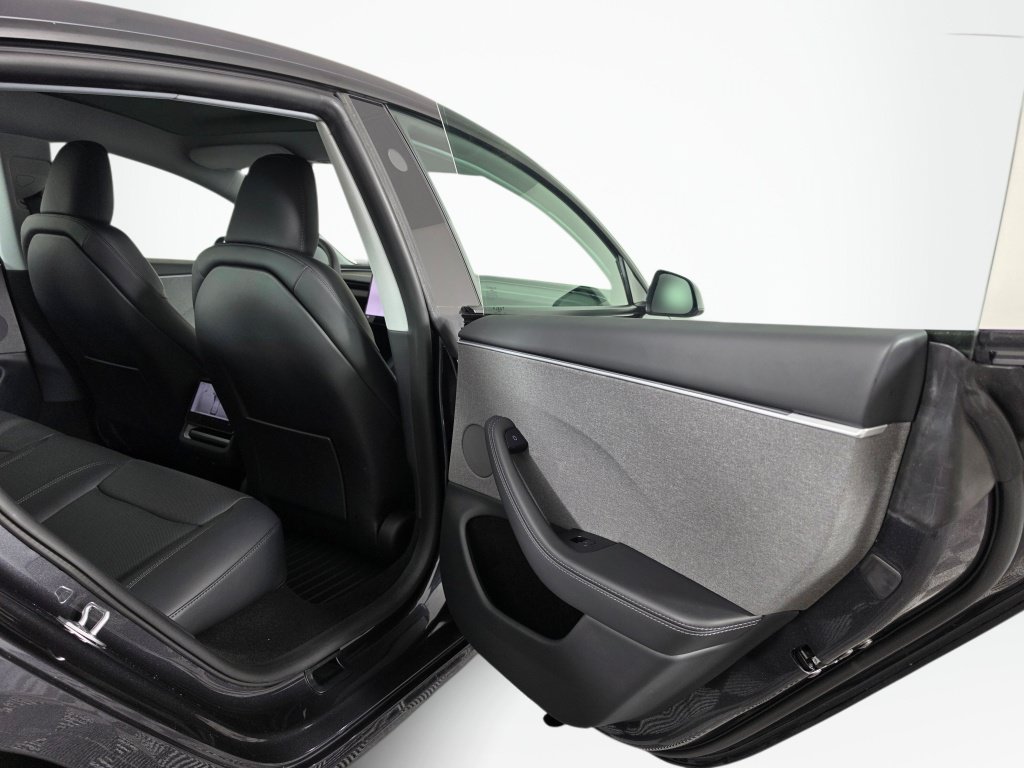 Used 2025 Tesla Model 3 Long Range RWD image 33