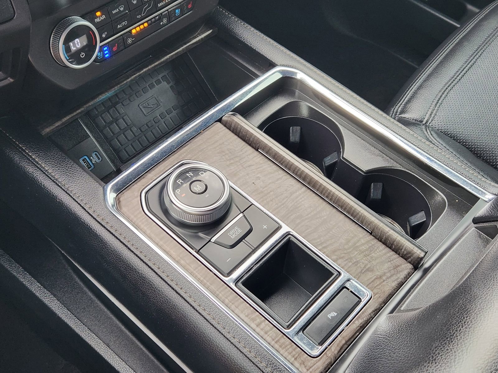 Used 2021 Ford Expedition Limited image 27