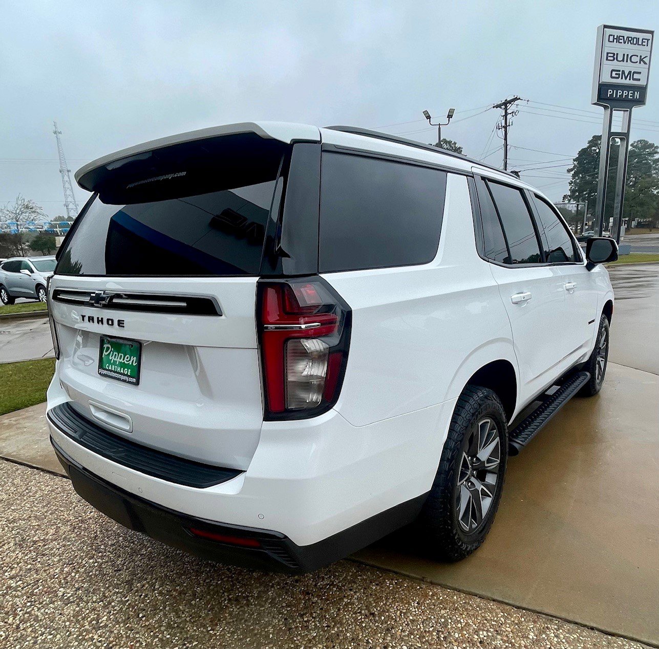 Certified 2023 Chevrolet Tahoe Z71 w/ Luxury Package image 6
