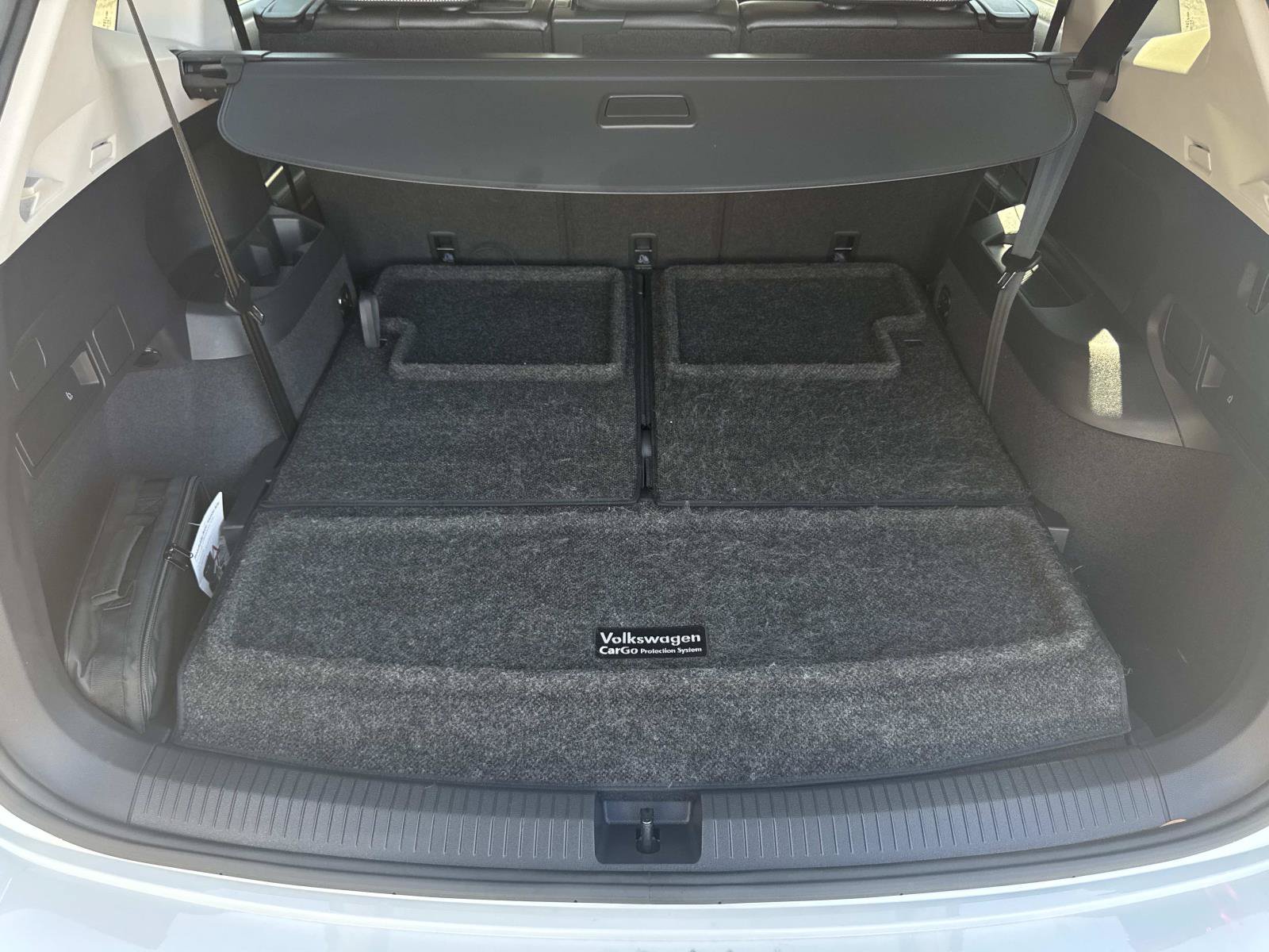 Certified 2023 Volkswagen Tiguan SE FWD image 28