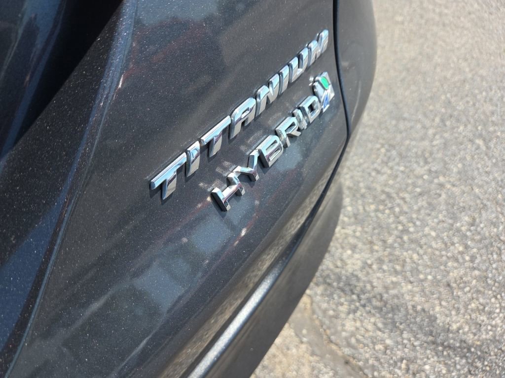 Used 2018 Ford Fusion Titanium FWD image 12