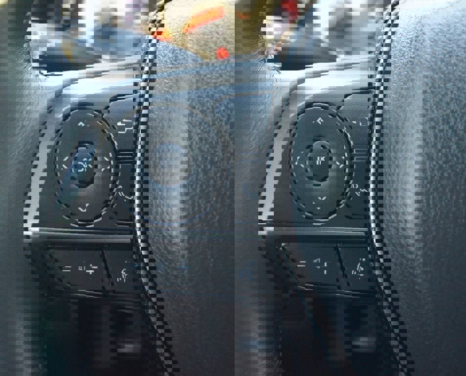 Used 2023 Toyota Camry XSE image 11