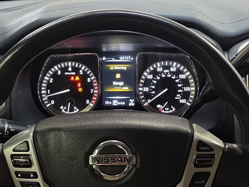 Used 2018 Nissan Titan SV image 18