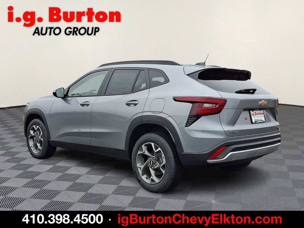 New 2026 Chevrolet Trax LT w/ Driver Confidence Package image 3