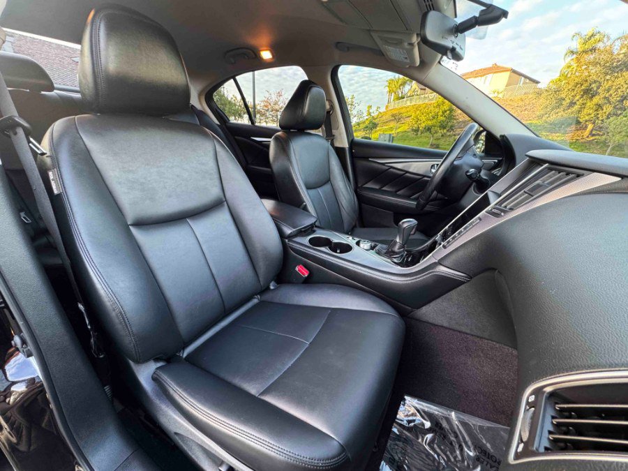 Used 2015 INFINITI Q50 Premium image 30