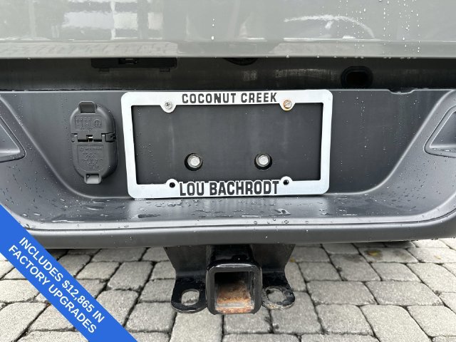 Used 2022 Jeep Gladiator Sport AWD/4WD image 13