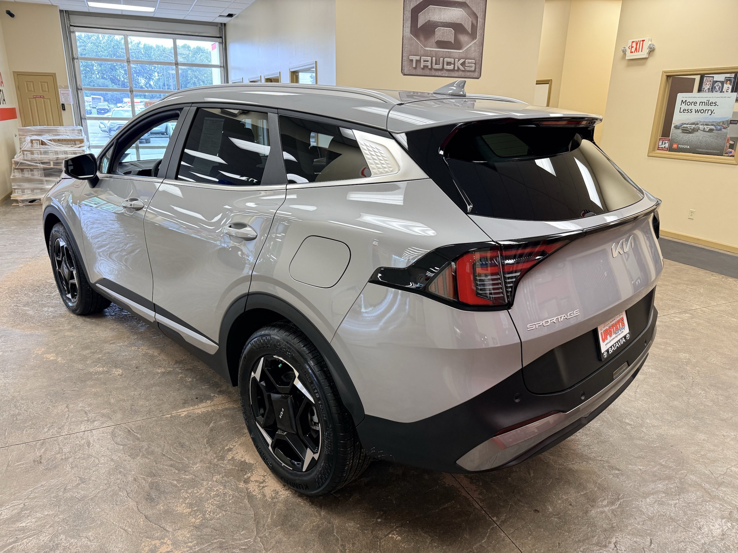 Used 2026 Kia Sportage EX AWD/4WD image 34