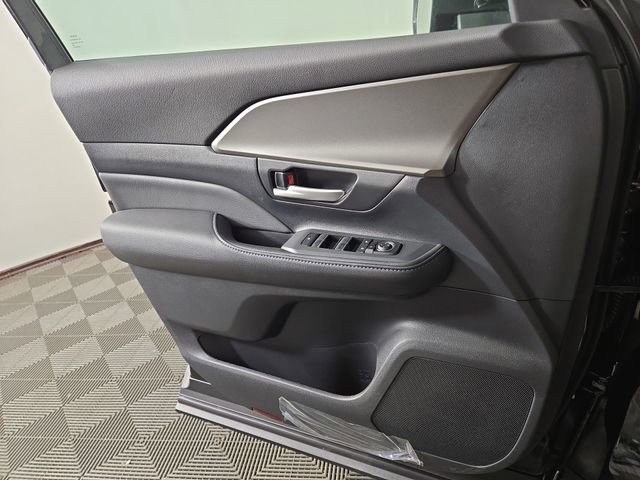 New 2026 Toyota Grand Highlander XLE image 28